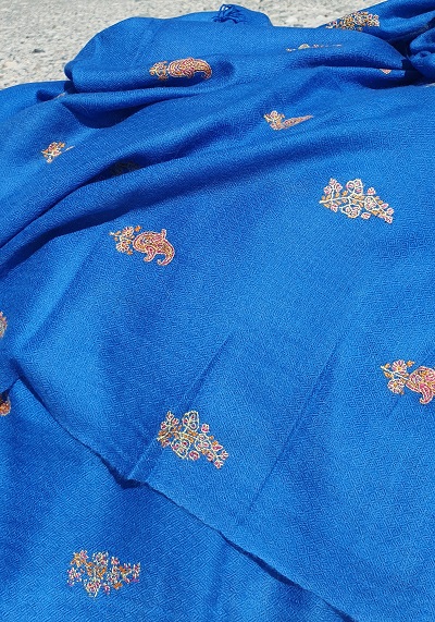 Blue Flower Motif Pashmina Detail